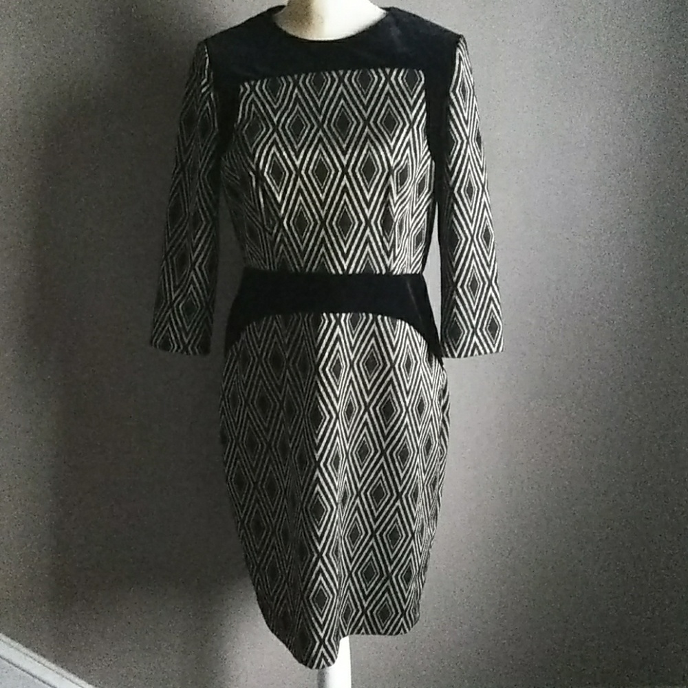 The Limited Black/Gold Dress - Picture 1 of 5